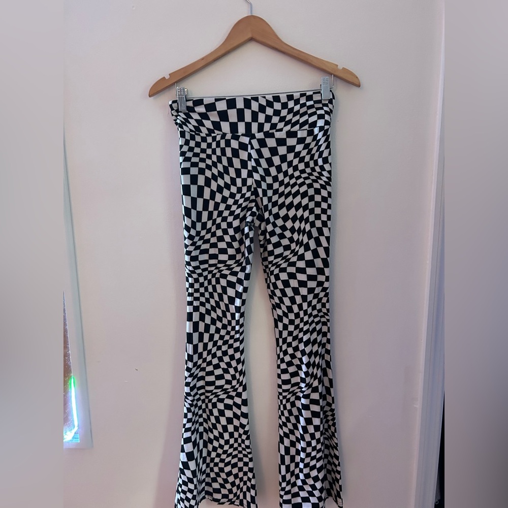 Checkered Soft Flare Legging Pants